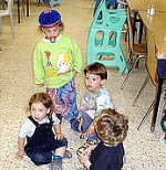 Children conquer the dining room 